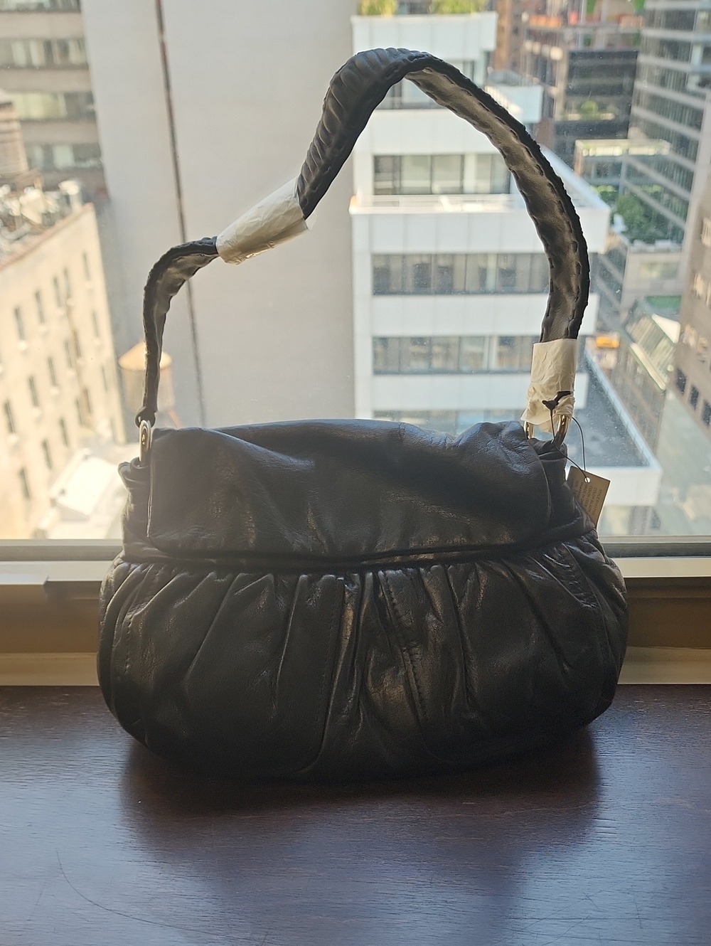 DKNY NWT Black Soft Ruched Leather Mini Shoulder Bag Style #R1511102